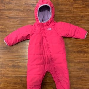 The North Face Snow Suit 🌧🎿